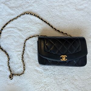 Vintage Chanel Diana Lambskin Chain Shoulder Bag Black Small